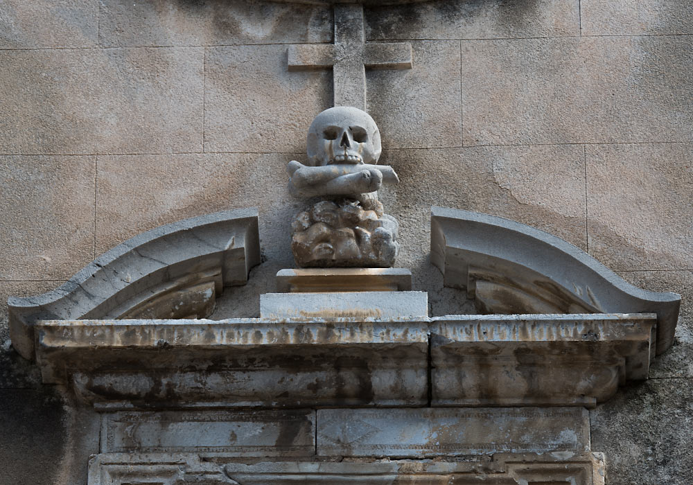 Skull on Church of the Purgatorio (Santo Stefano Promartire) in Cefalù