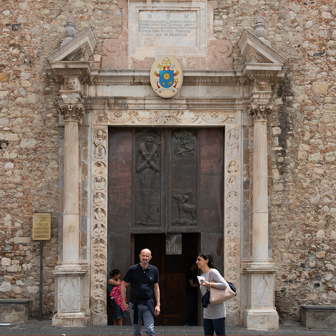 Portal 1636, Taormina Duomo